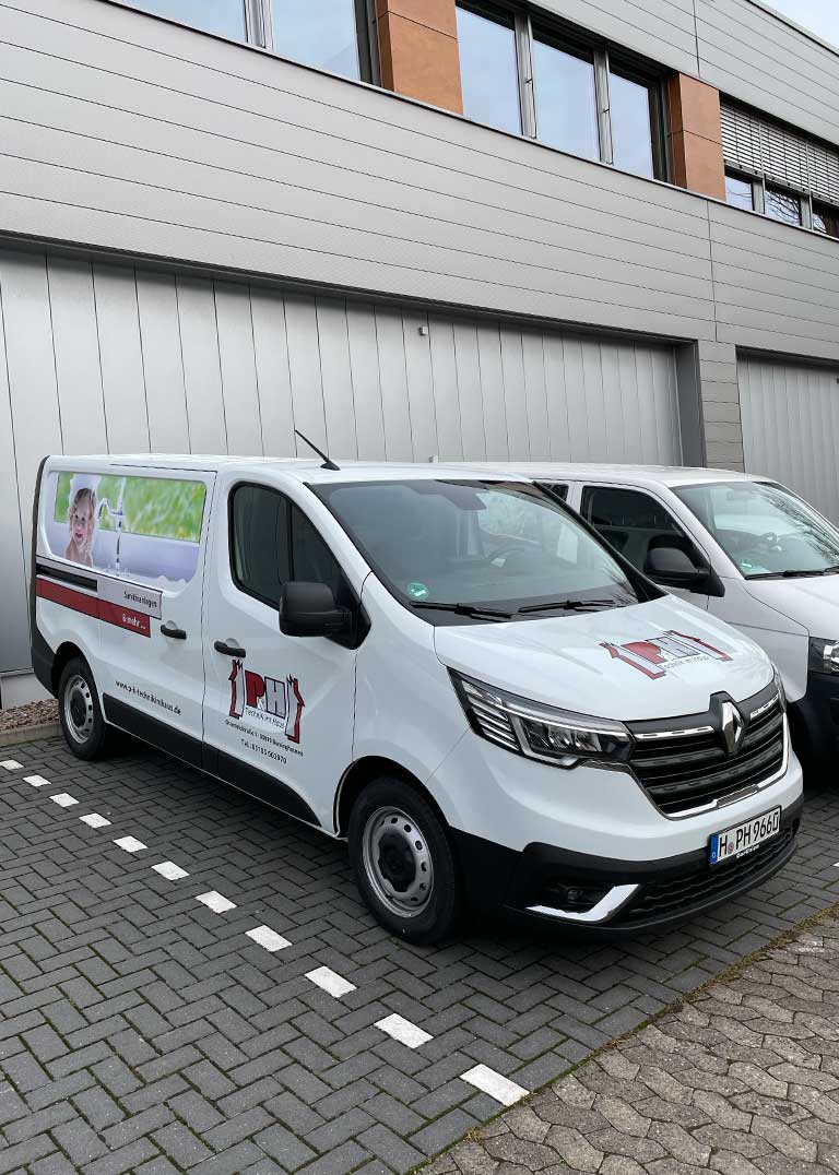 Barsinghausen Beschriftung Folierung Transporter P&H Technik im Haus